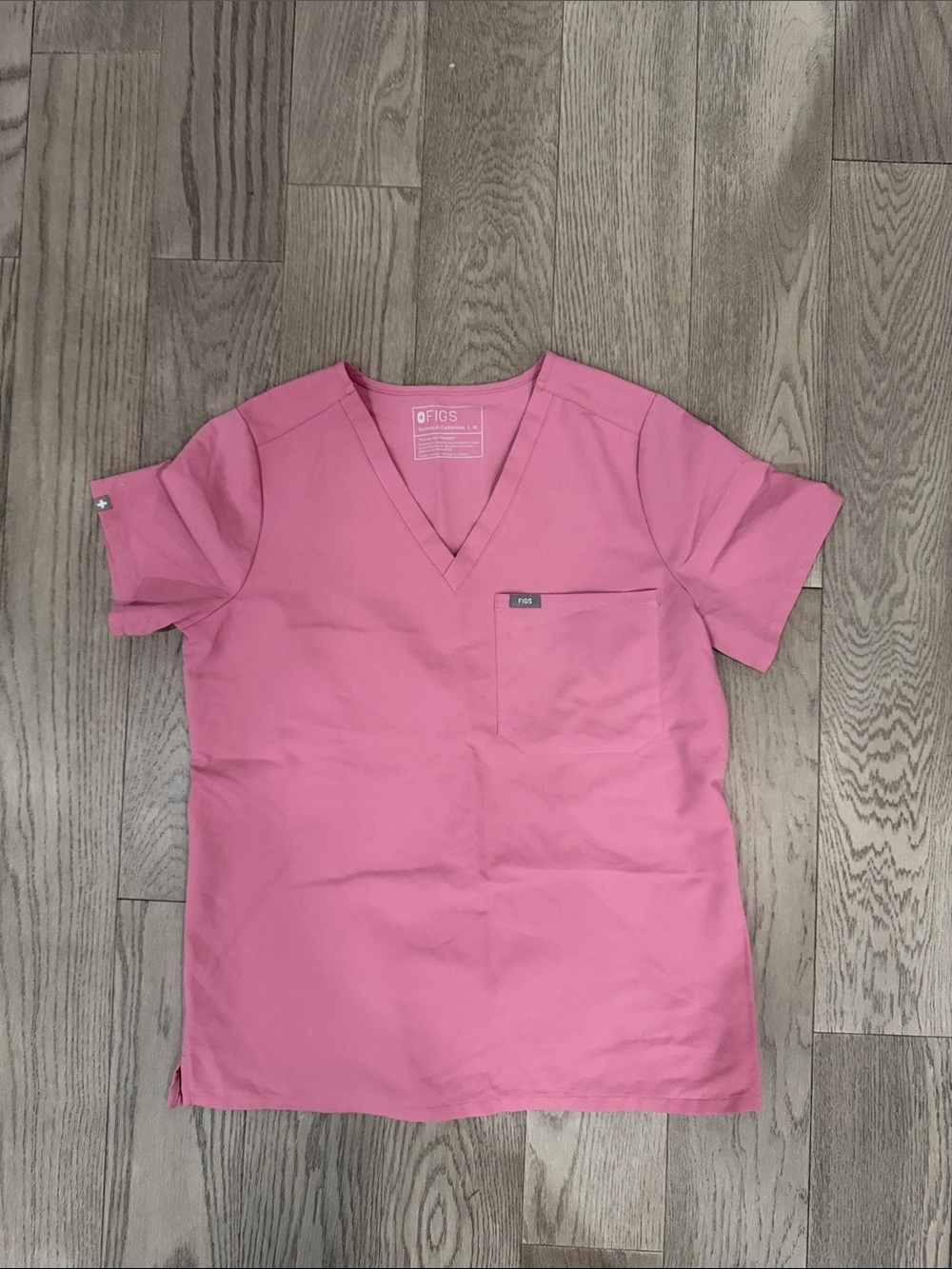 Figs Pink V-Neck Medical Scrub Top M